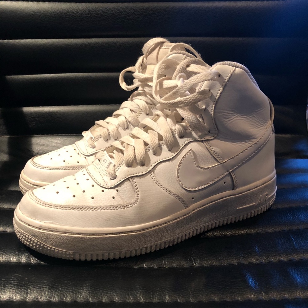 NIKE AIR FORCE 1 HIGH